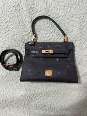 AUTHENTIC MCM Black Kelly  Top-Handle Logo Satchel with Detachable Strap